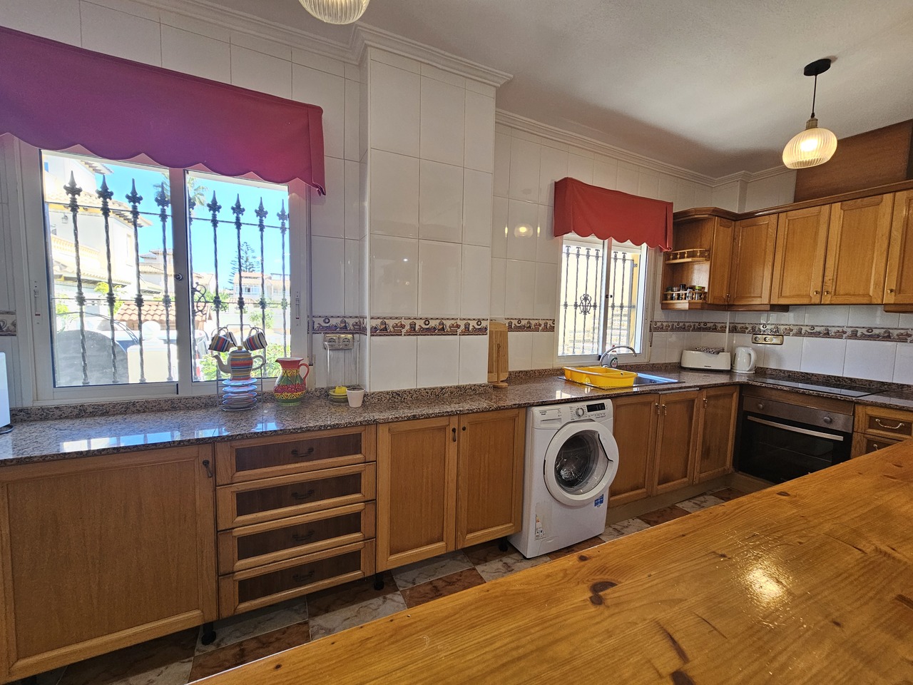 0cf899a56a3a33949bab_xlarge