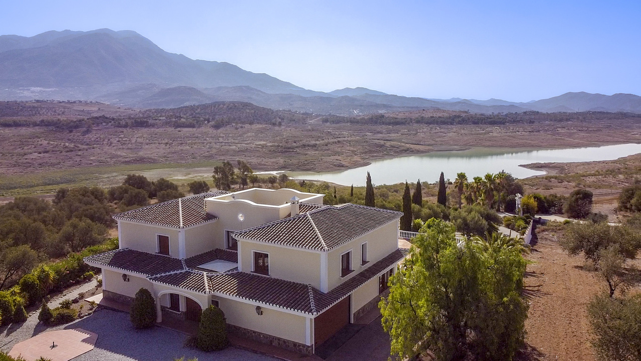 1207-villa-for-sale-in-vinuela-38854-large