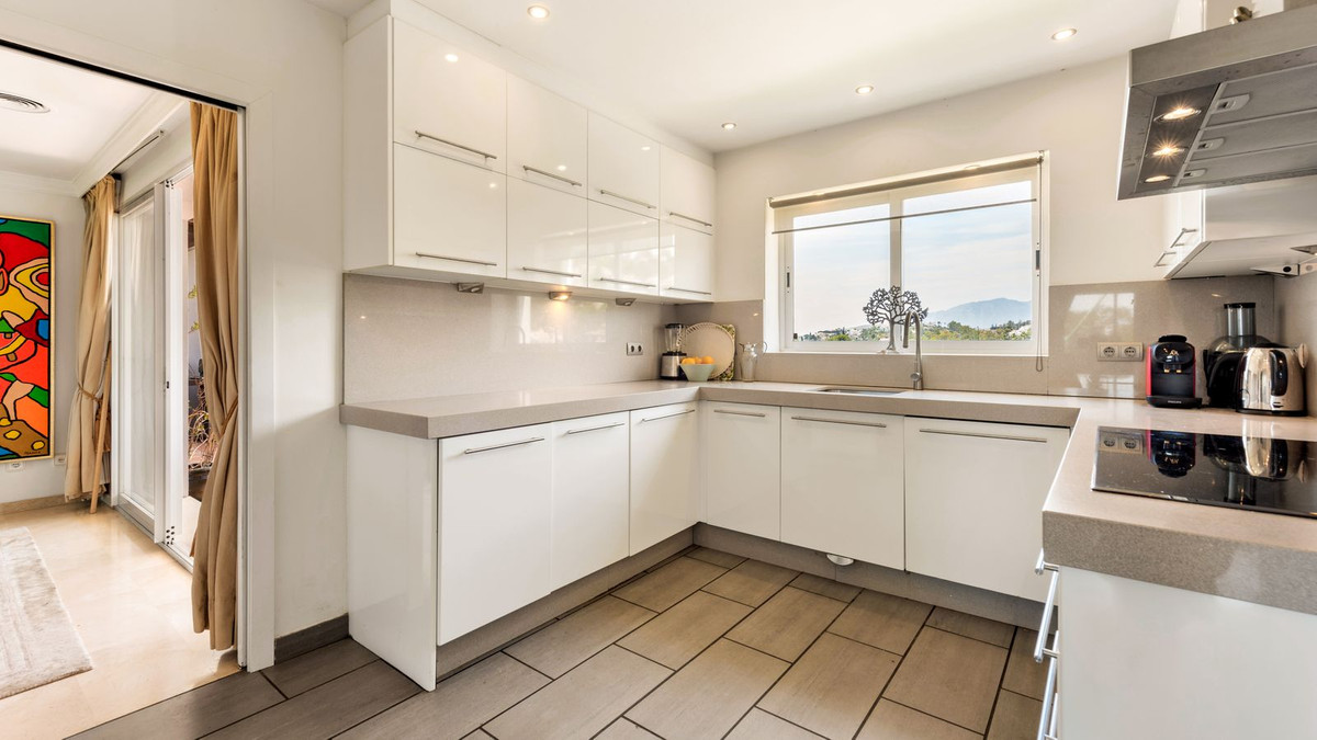 13-5fd73dea700db77384c091ca9818b1a9