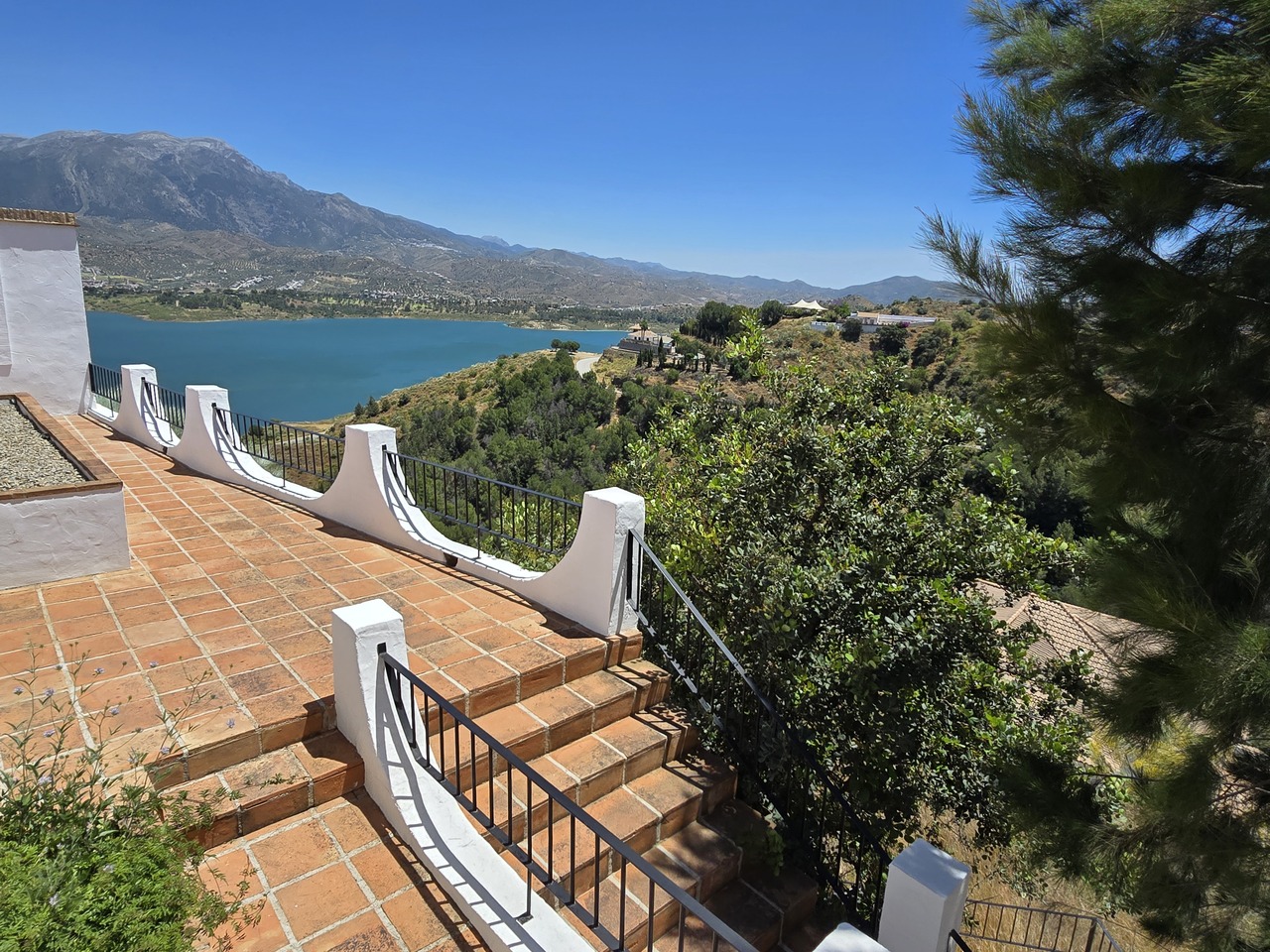1362-villa-for-sale-in-vinuela-47192-large