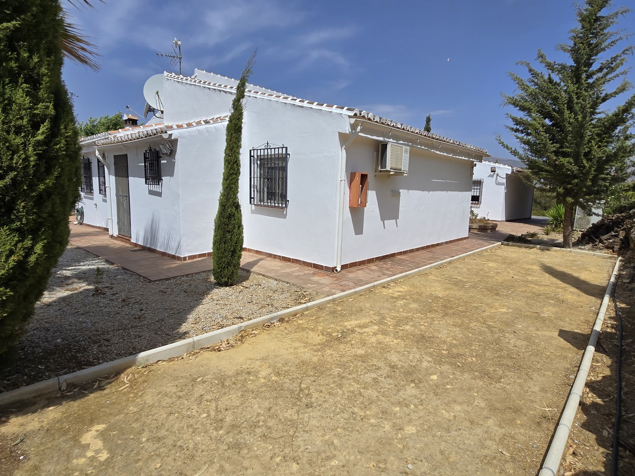 1382-villa-for-sale-in-vinuela-48656-large