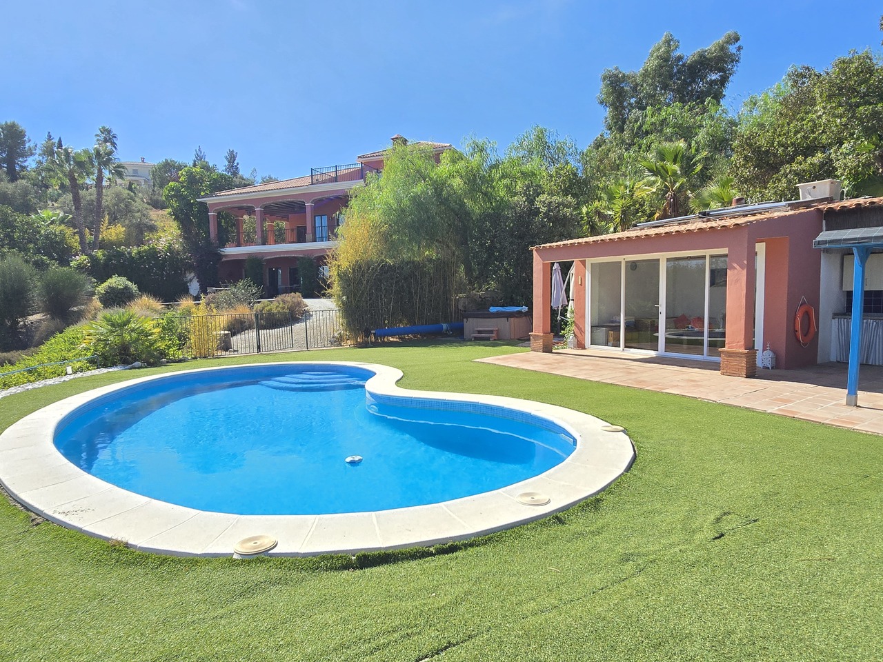 1388-villa-for-sale-in-vinuela-49383-large