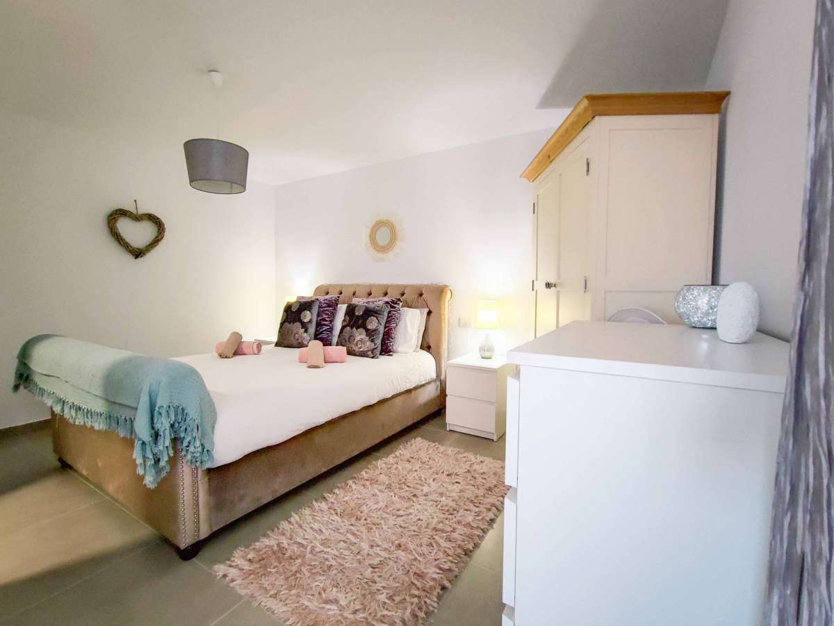 20250210133308000000_Nicky-Winston-38