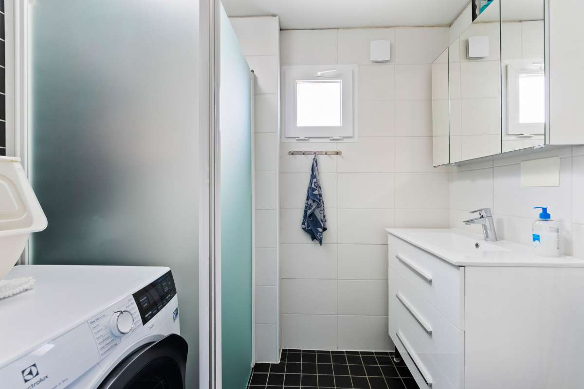 20250620142609000000_021B9683D