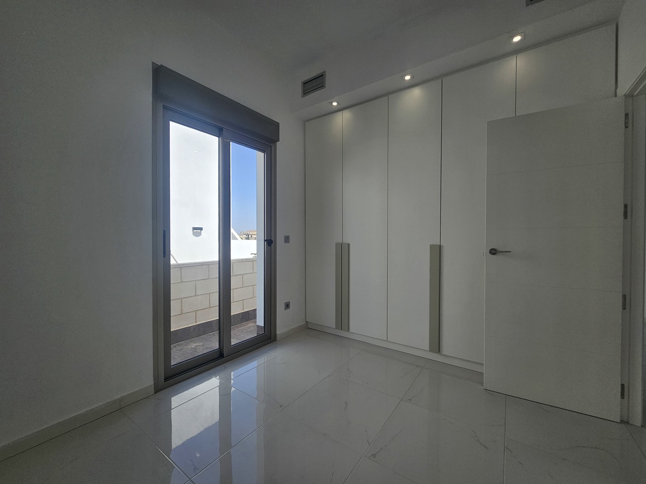 20250807_123925_xlarge