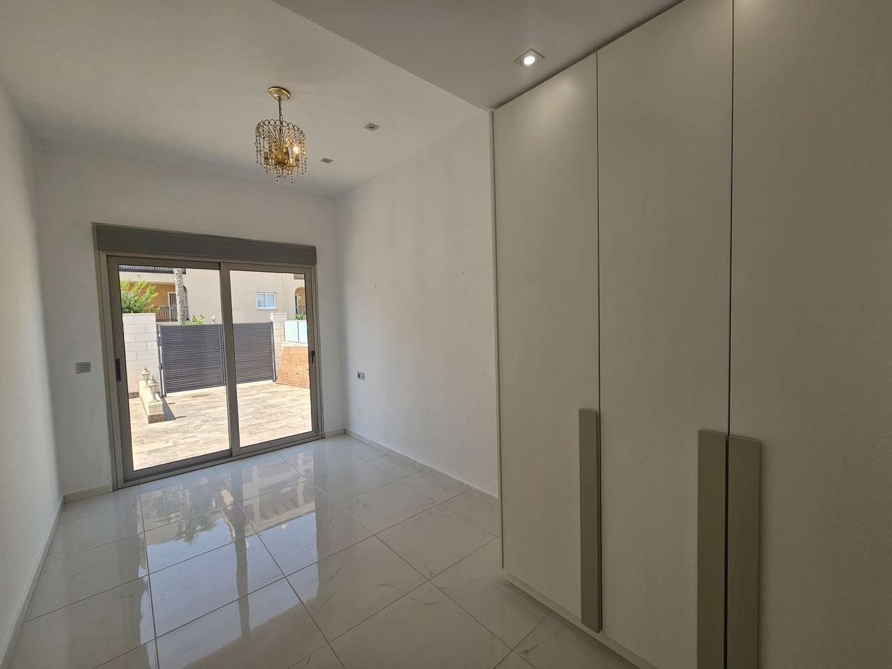 20250807_124134_xlarge