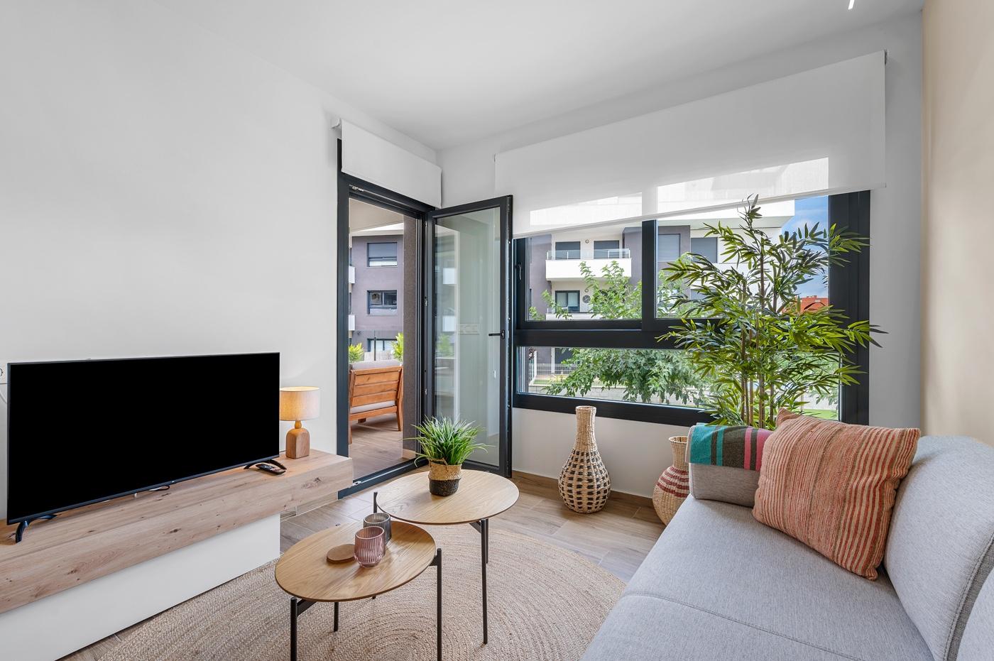 2201_o_1j7jt78bt1efb7lu1uclku03101l