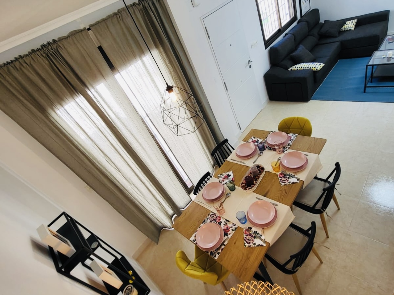 2ff5c494-b477-4eff-b5fe-615624fbbab7_xlarge