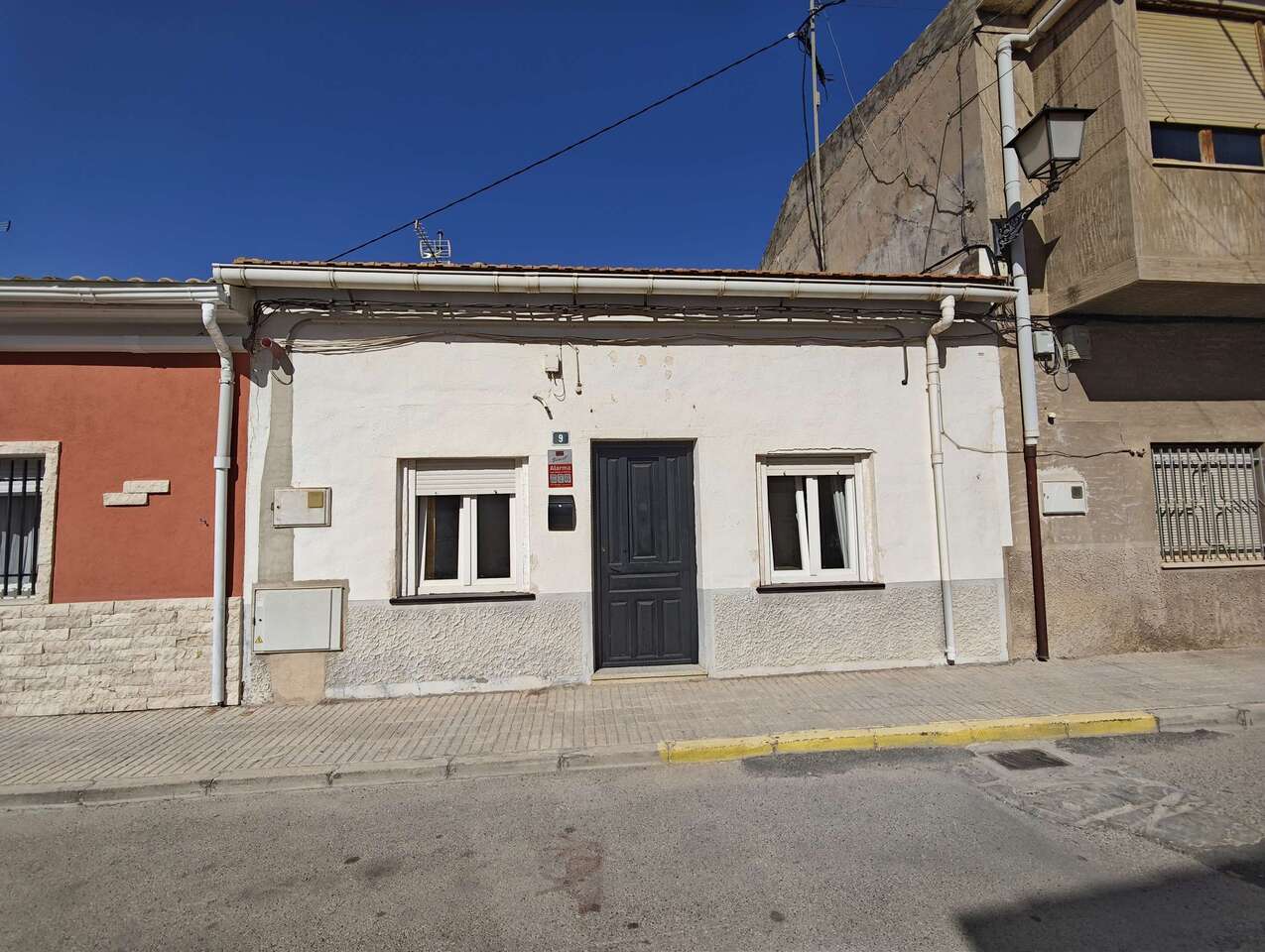34696-town-house-for-sale-in-pinoso-2270717-large