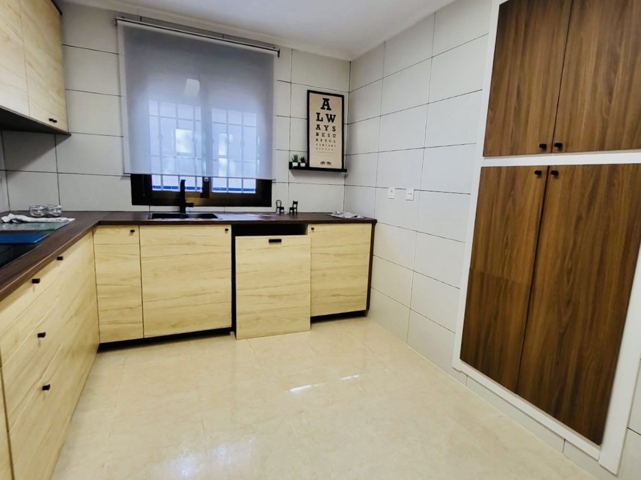 5c29991e-2006-4bdb-a3cb-85dd972ce544_xlarge