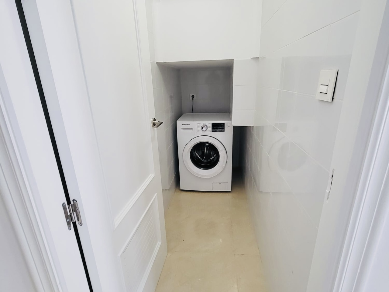 aeb48ec4-1aed-43a7-8b8f-6254b82ad556_xlarge