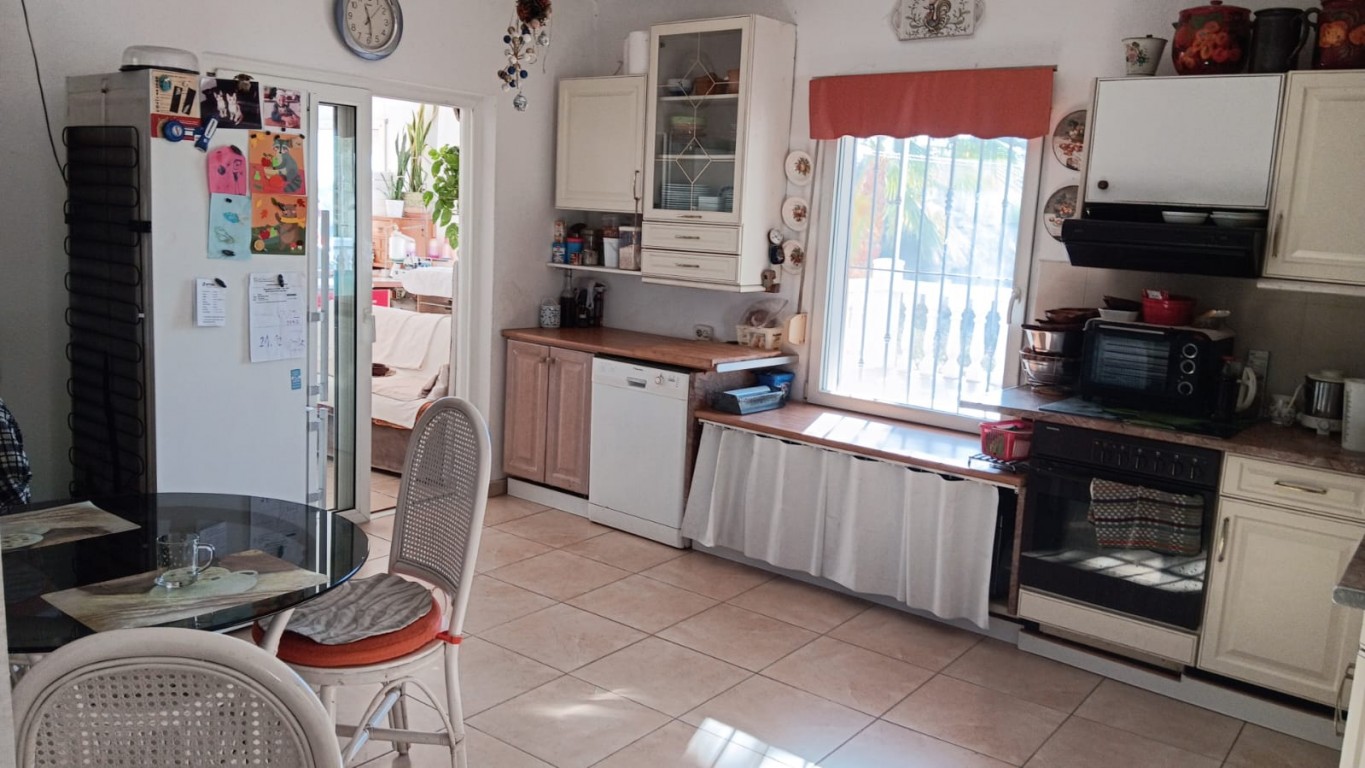 full_1455994_64615250