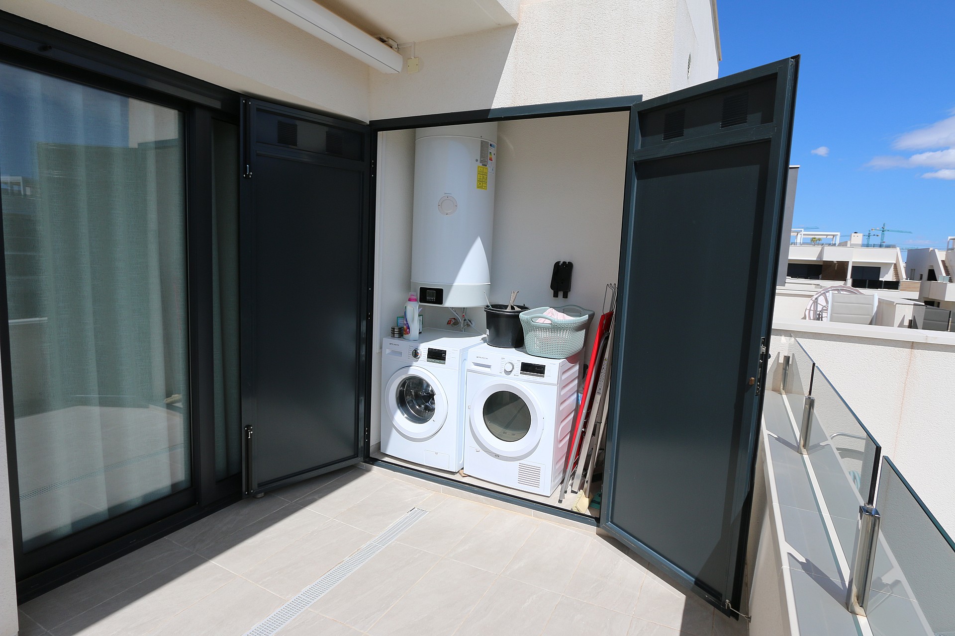 g_5wzymk2ga4o7nj4cj7za