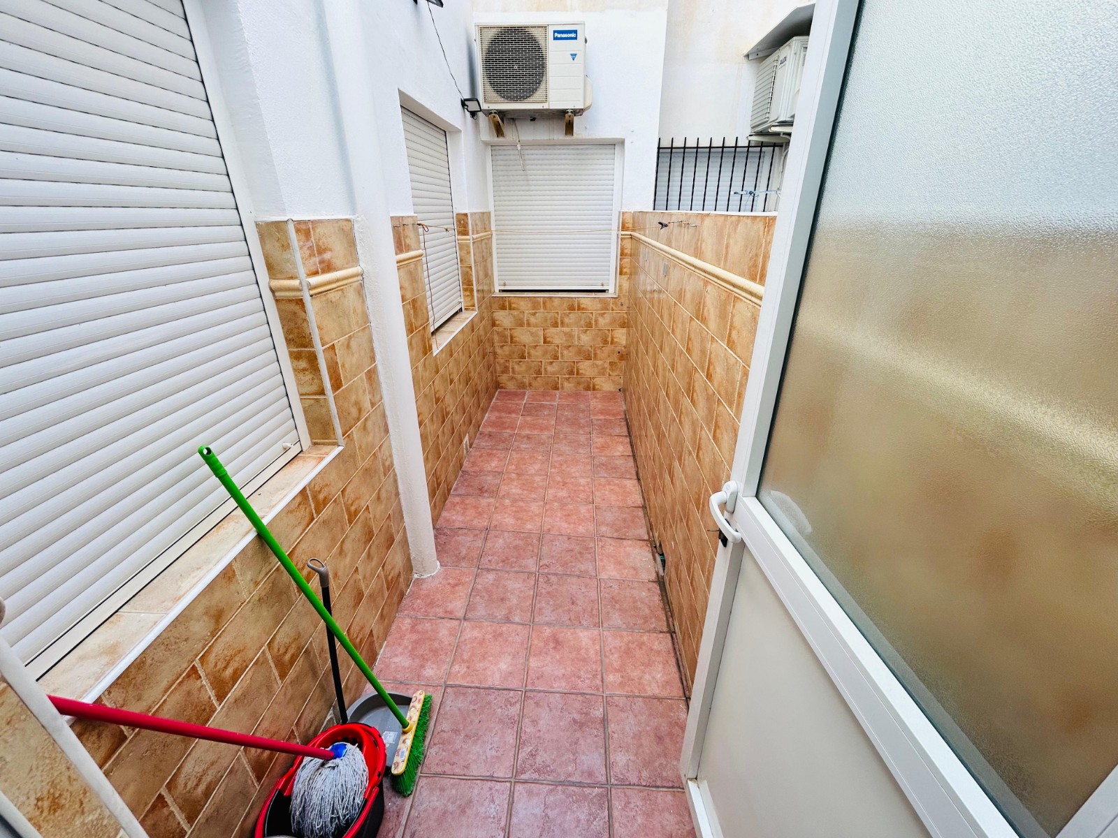 o_1hvekp9vc1it368hlf4rqriin2r