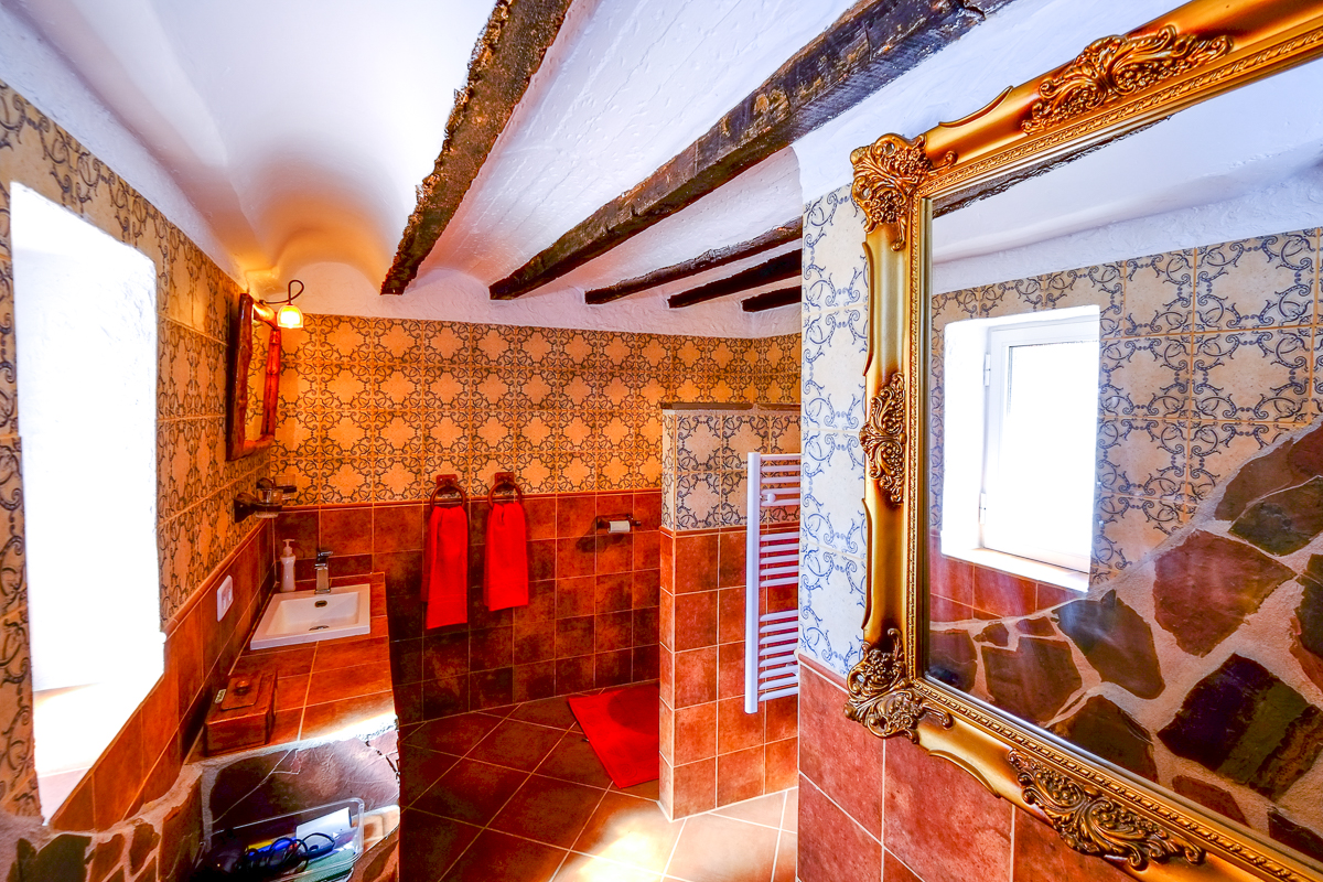 o_1igj7e5c38b4up310mhtq1umq67