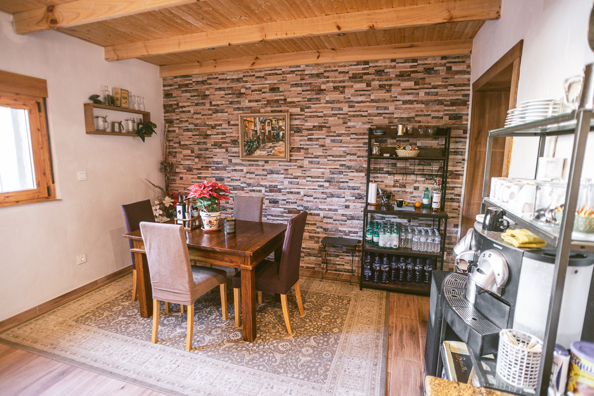 o_1igj7e5c3afm19381qh2124551h5s