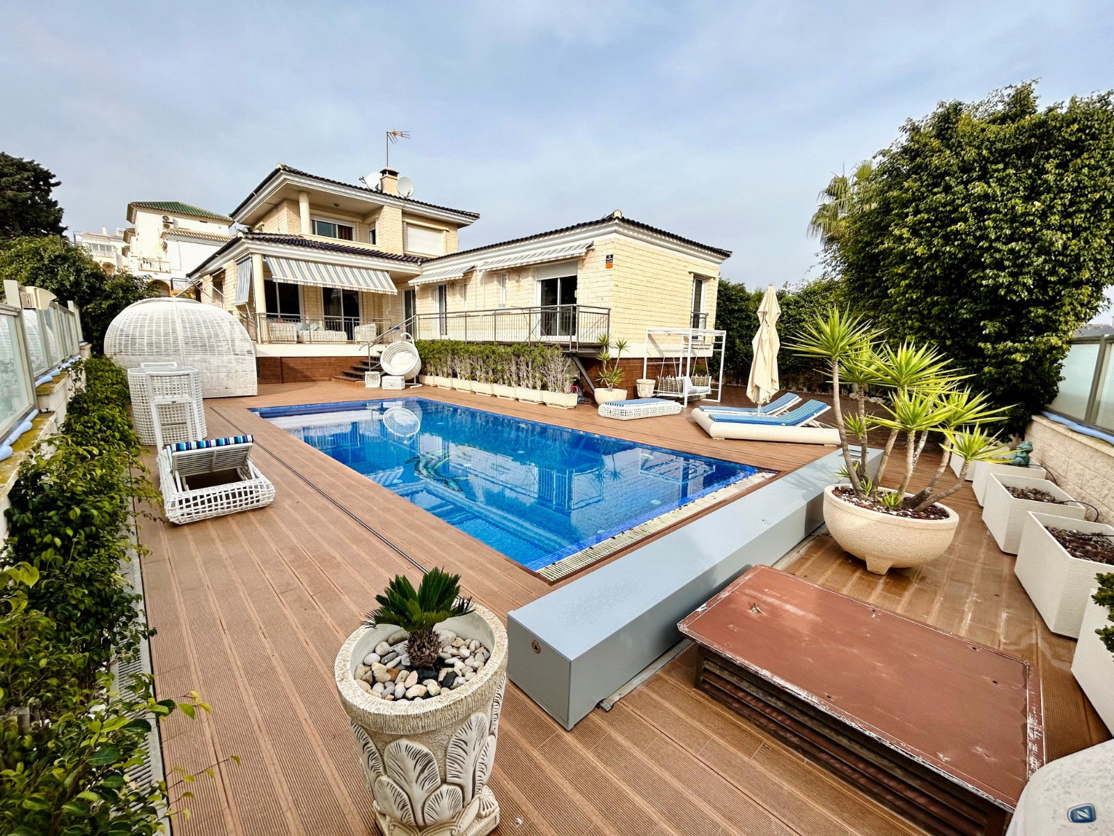 o_1ii9i8u701p8f18o3pg1hao81q7c