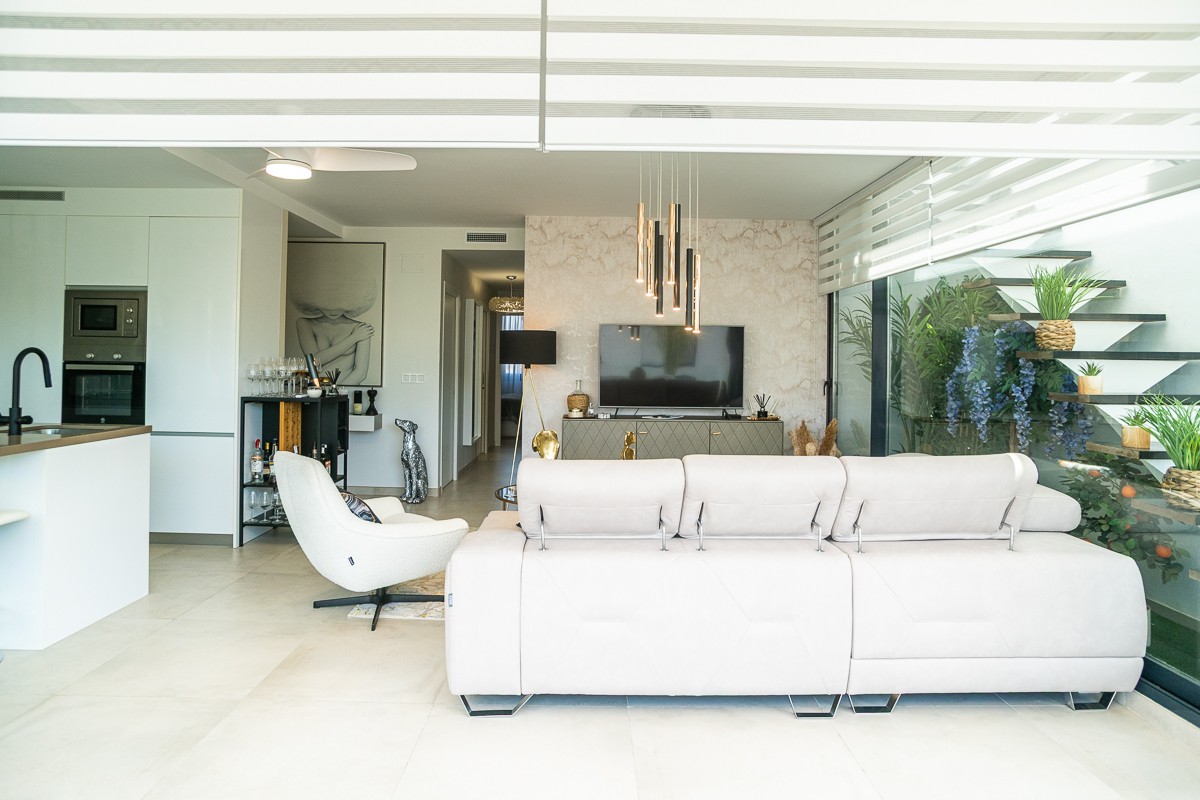 o_1iv2rin3usj71b8f1c4i809ug43m