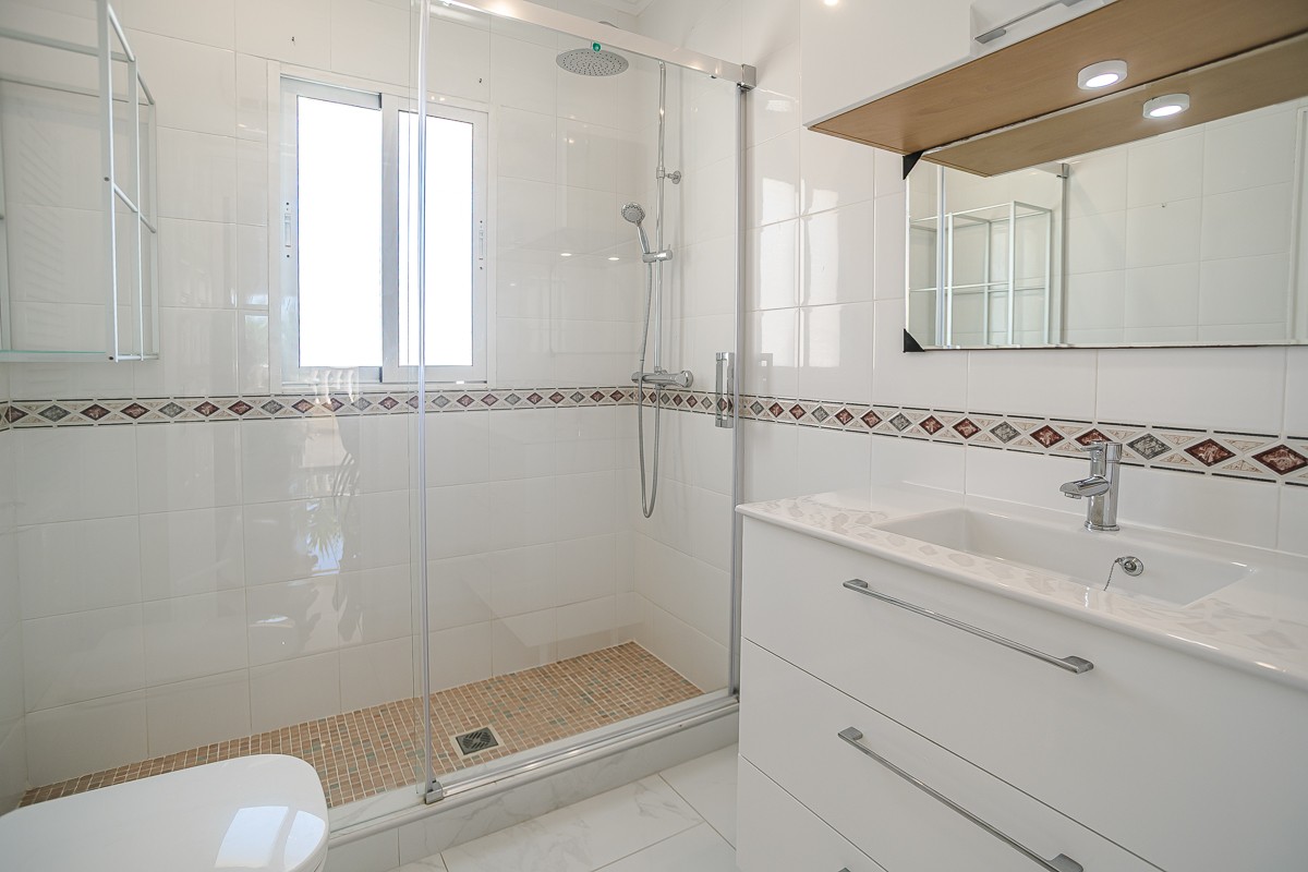 o_1j1qh7q0a11h1199m19cj14v46g93h