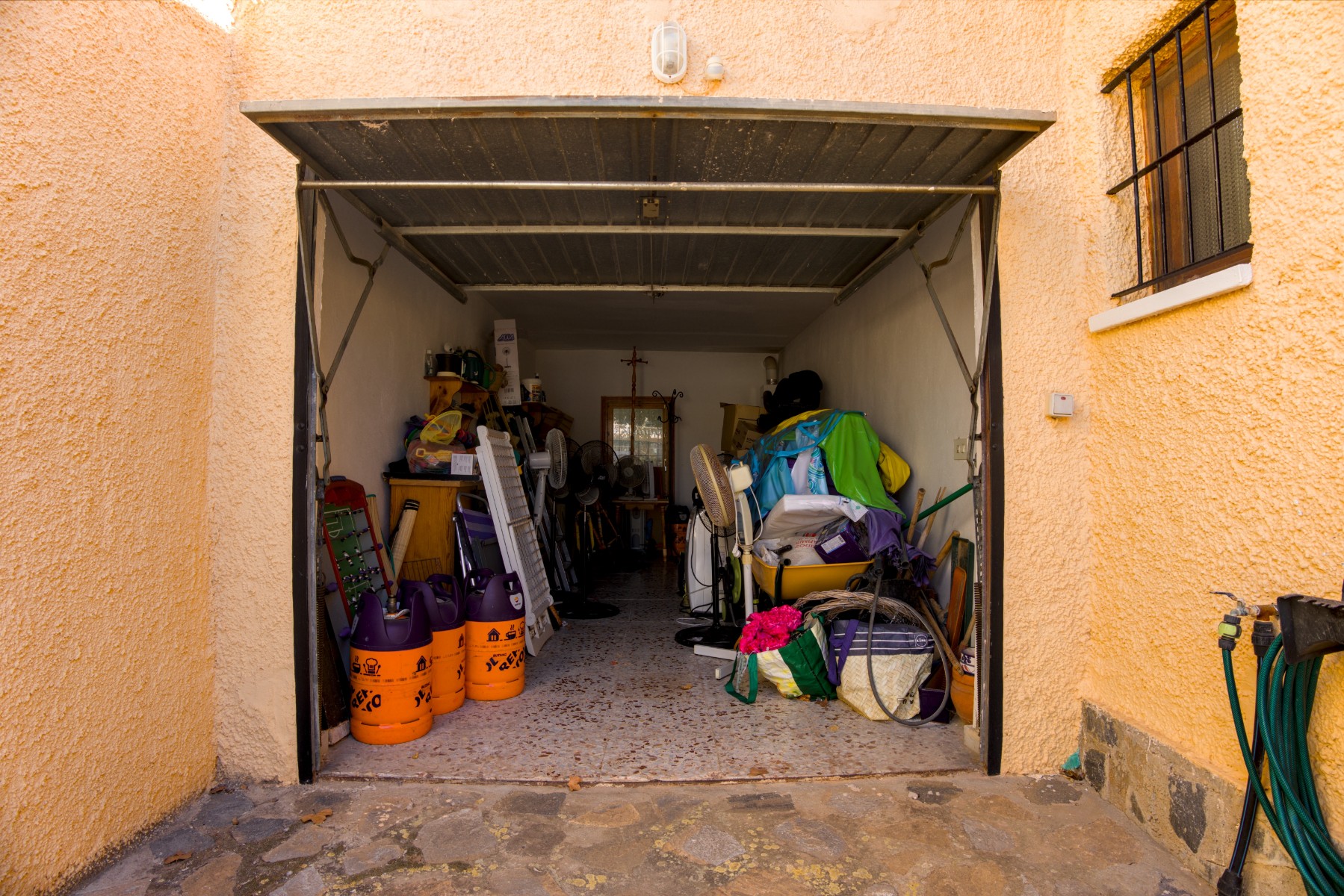 o_1j5bfv1mup731vhr1kscfuclv537