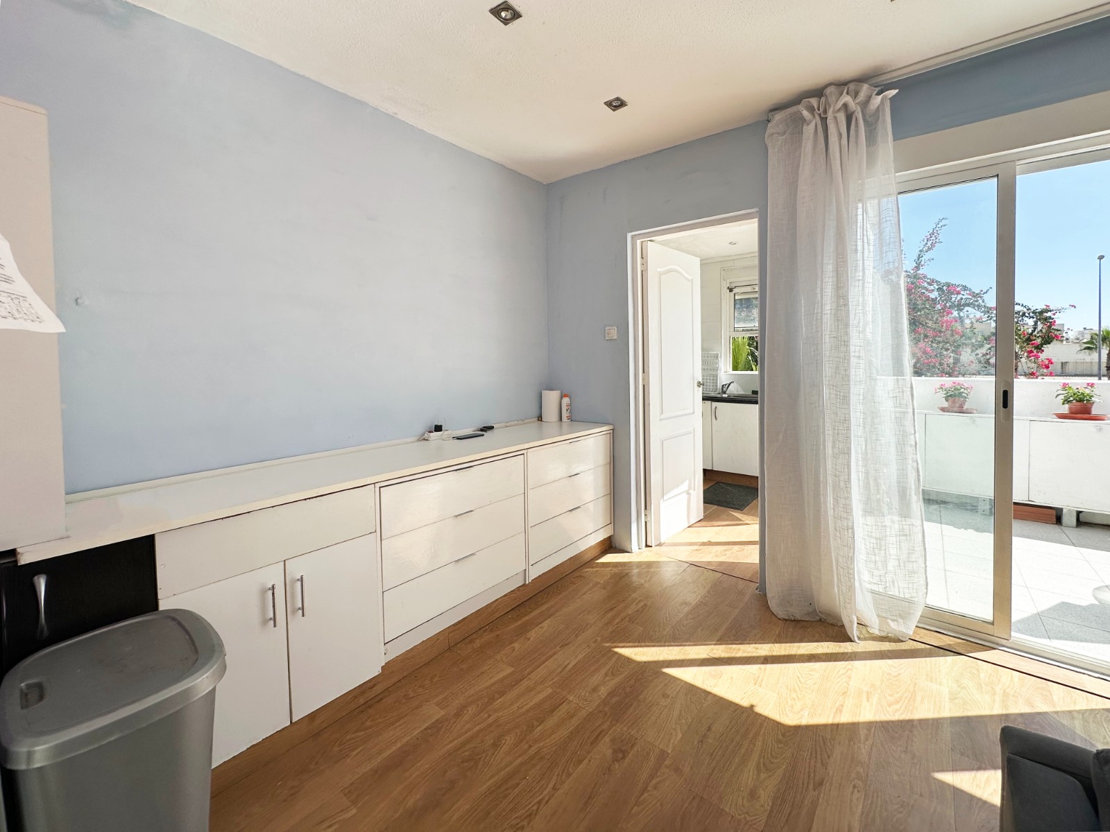 o_1j5p0odn9cg61ibu12r01lrq1o832d