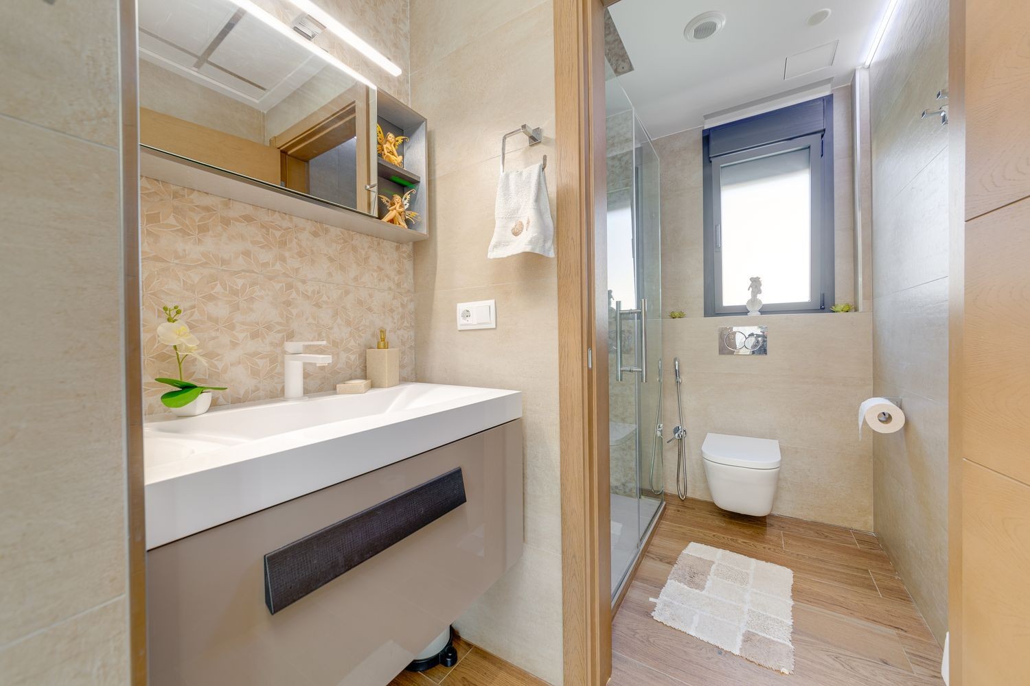 o_1j62fl1vr4ueie61s591g366r52s