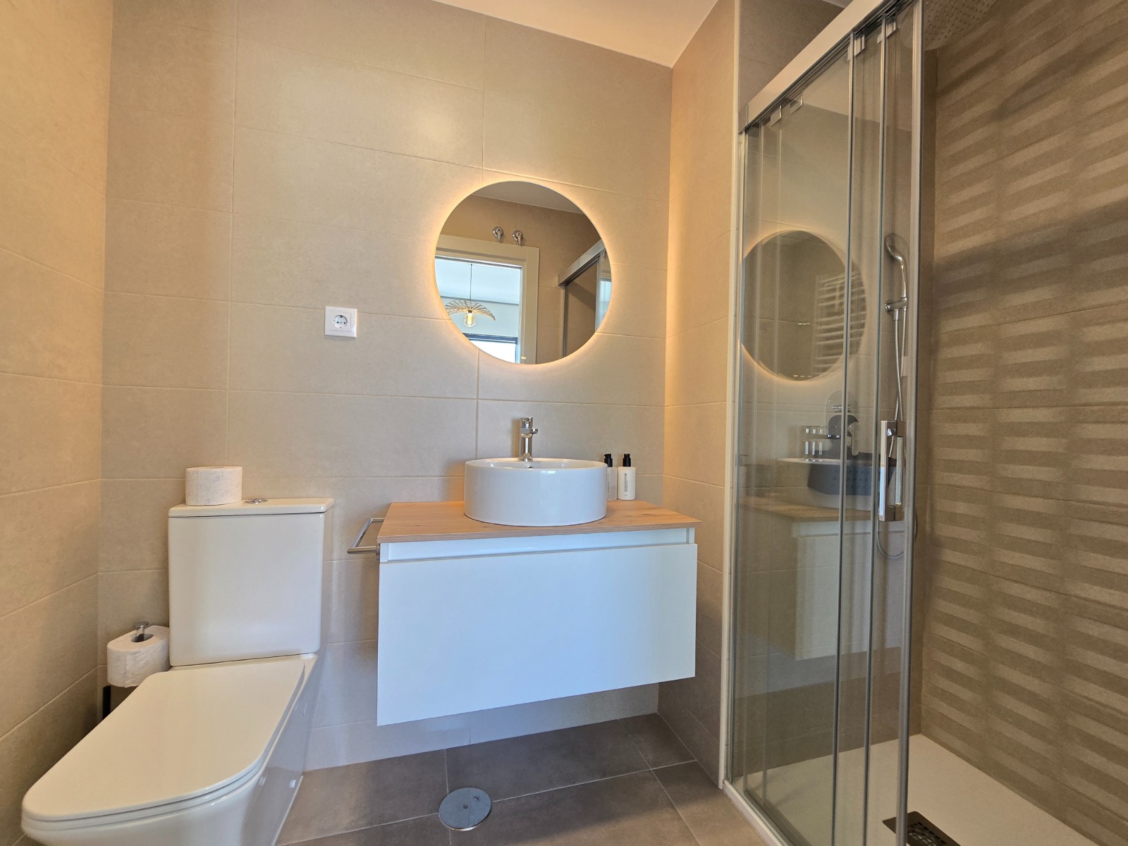 o_1j6g7oio81ku81epg1v9a1jvd4tn33