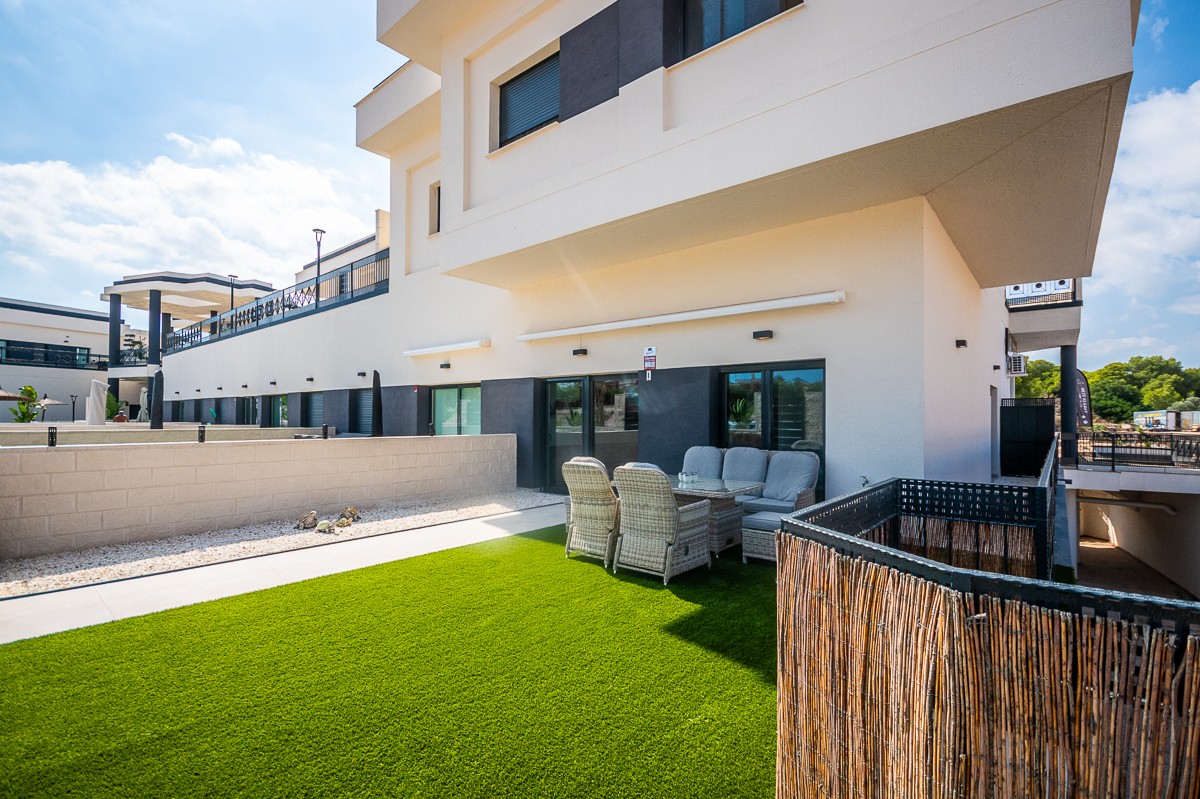 o_1j6kuvb1b1ktu3kvakb1borvus2n