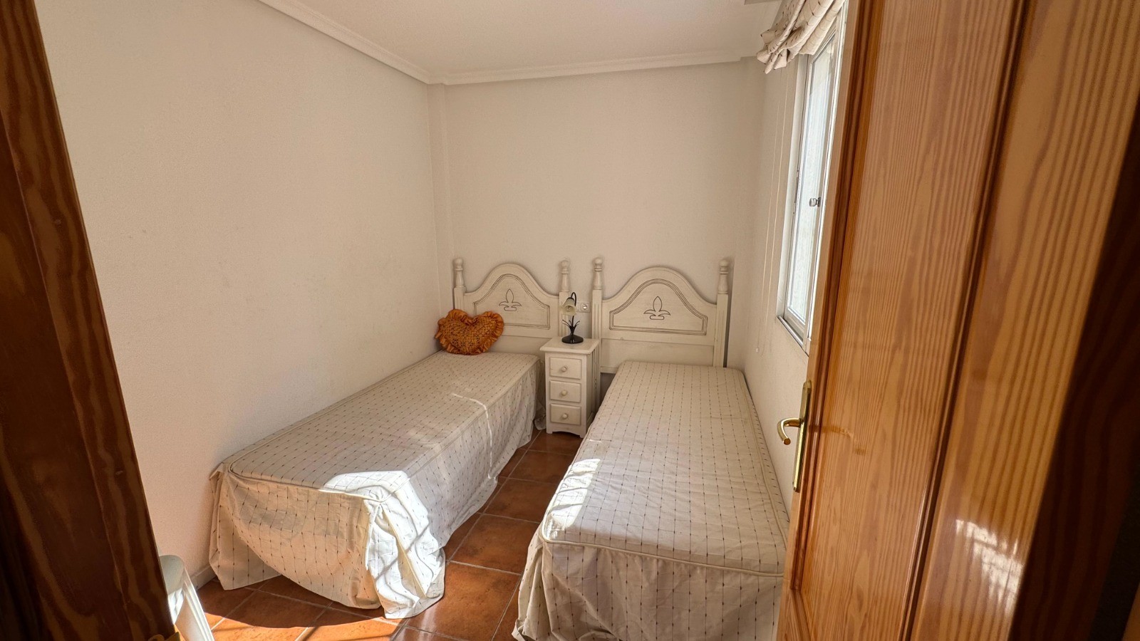 o_1j7eqem1n1oos1eo82ka1hm7qv42n