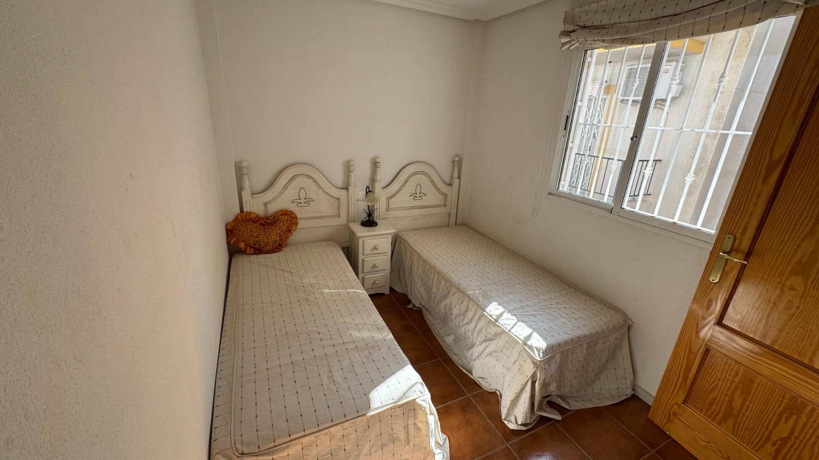 o_1j7eqem1nnhg1p1h18b1ihhqb2m