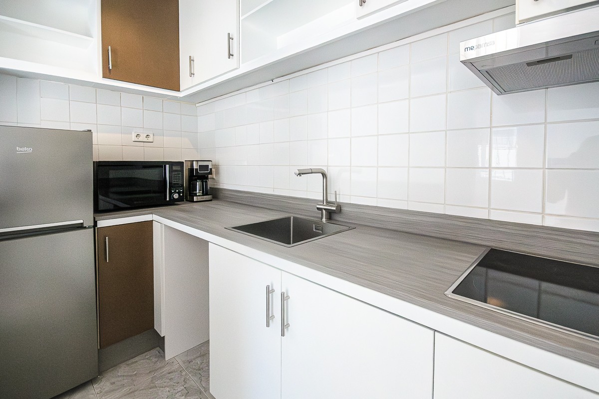 o_1j83dlp721snhsv3mp98ki7lr28