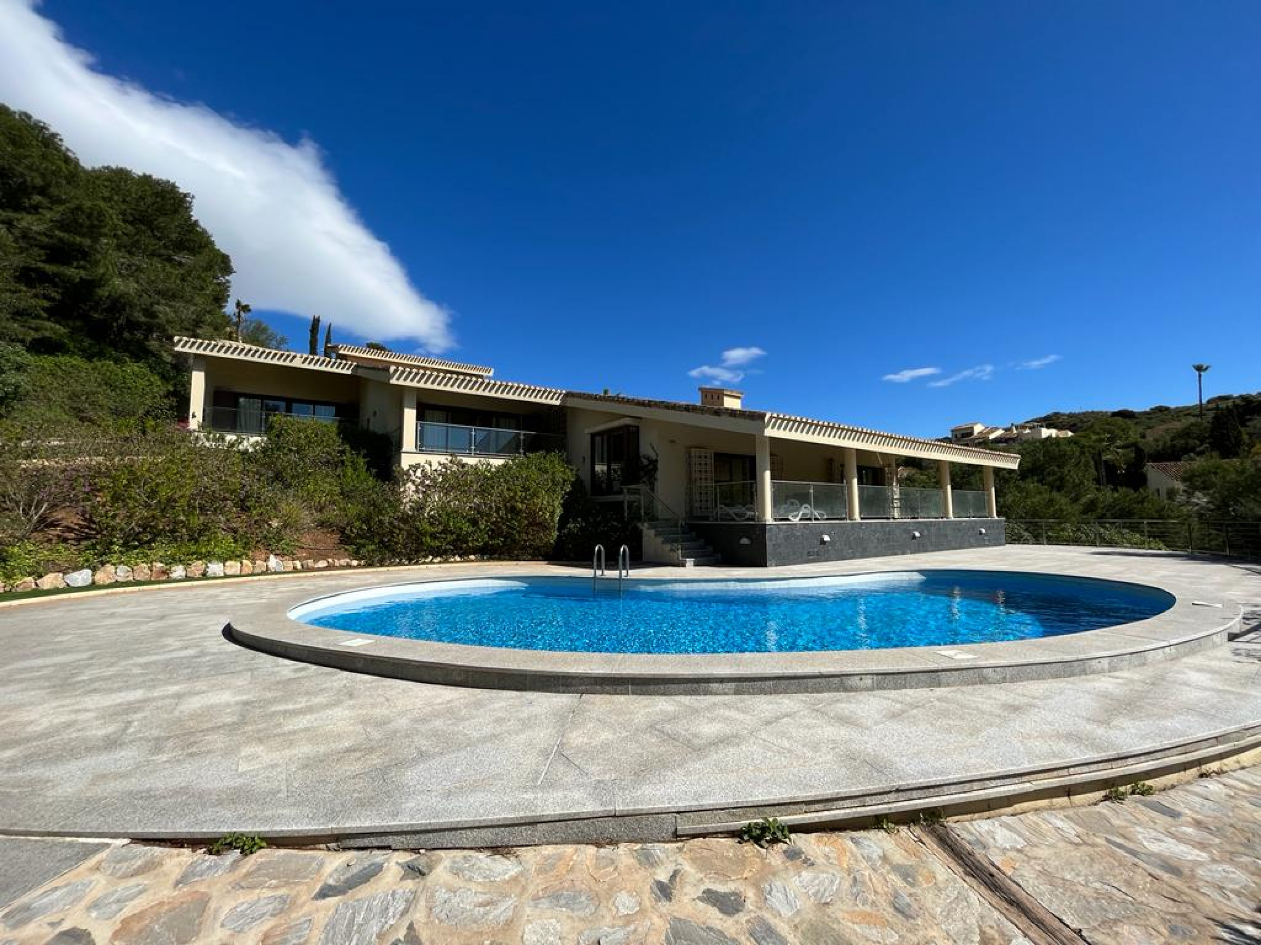 property_attachment_1cf2xn1dbp_20220426045546