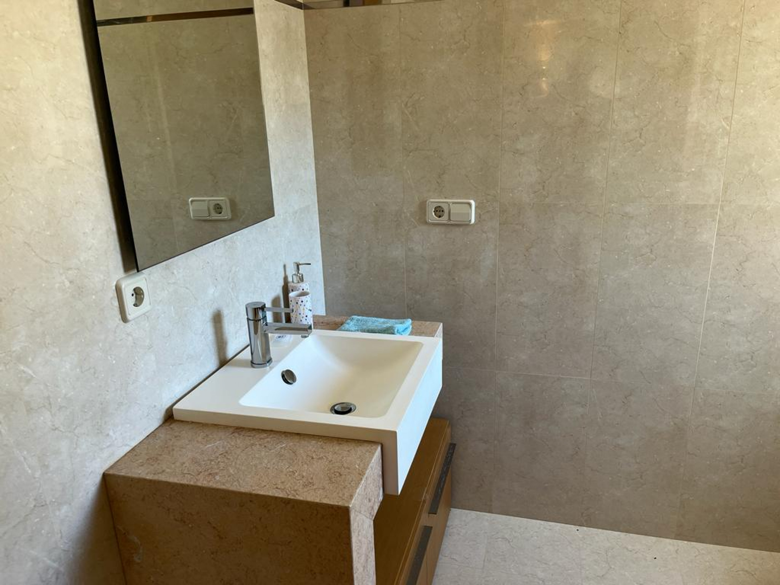 property_attachment_1dyftmxod5_20220426045555