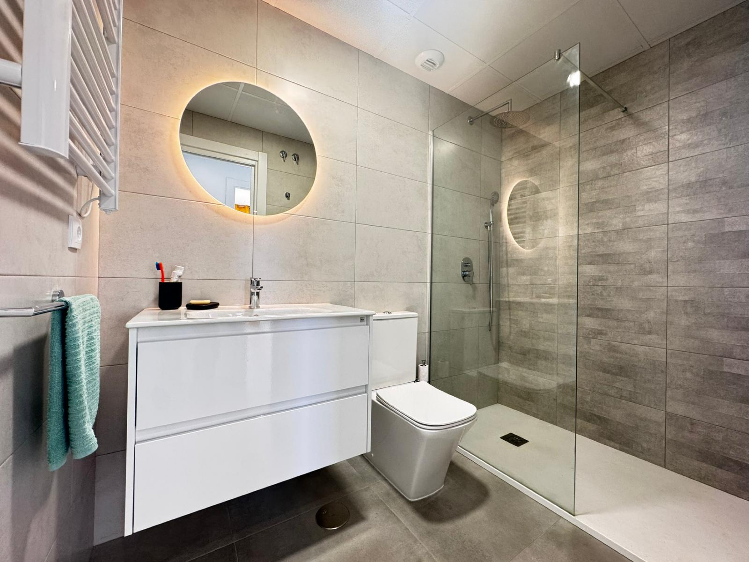 property_attachment_1jxbwzamyh_20251007110022