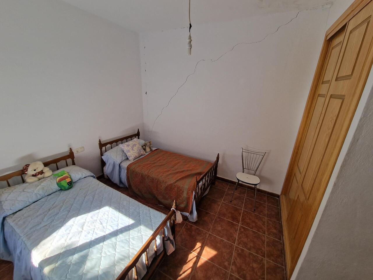 1201-villa-for-sale-in-alcaucin-38281-large