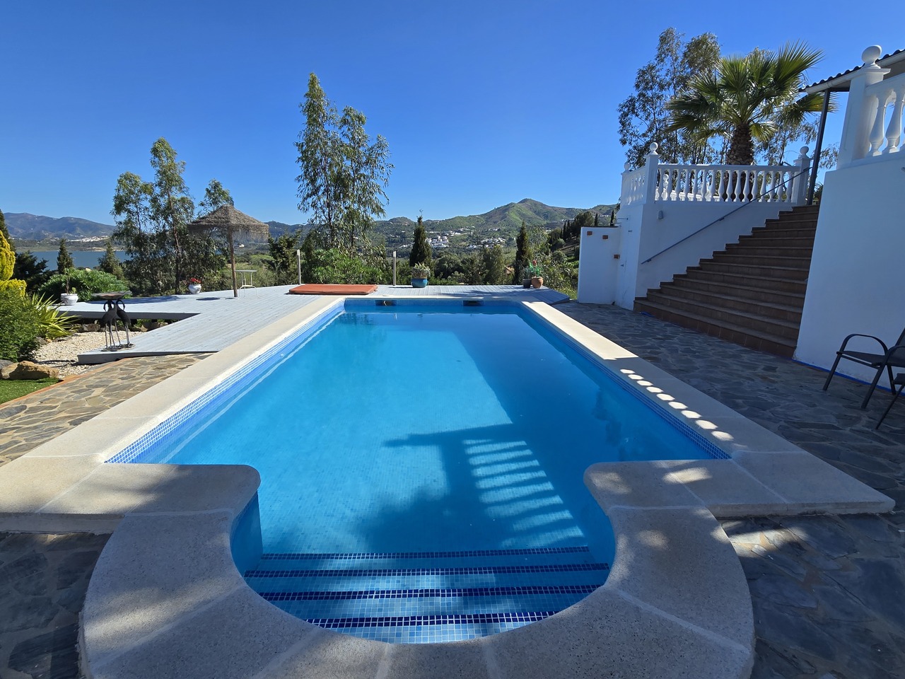 1351-villa-for-sale-in-vinuela-46590-large