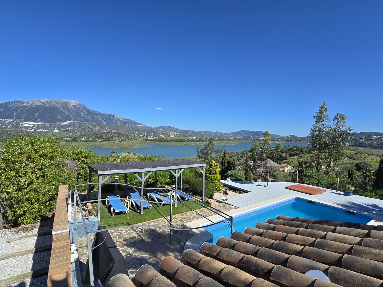 1351-villa-for-sale-in-vinuela-46592-large