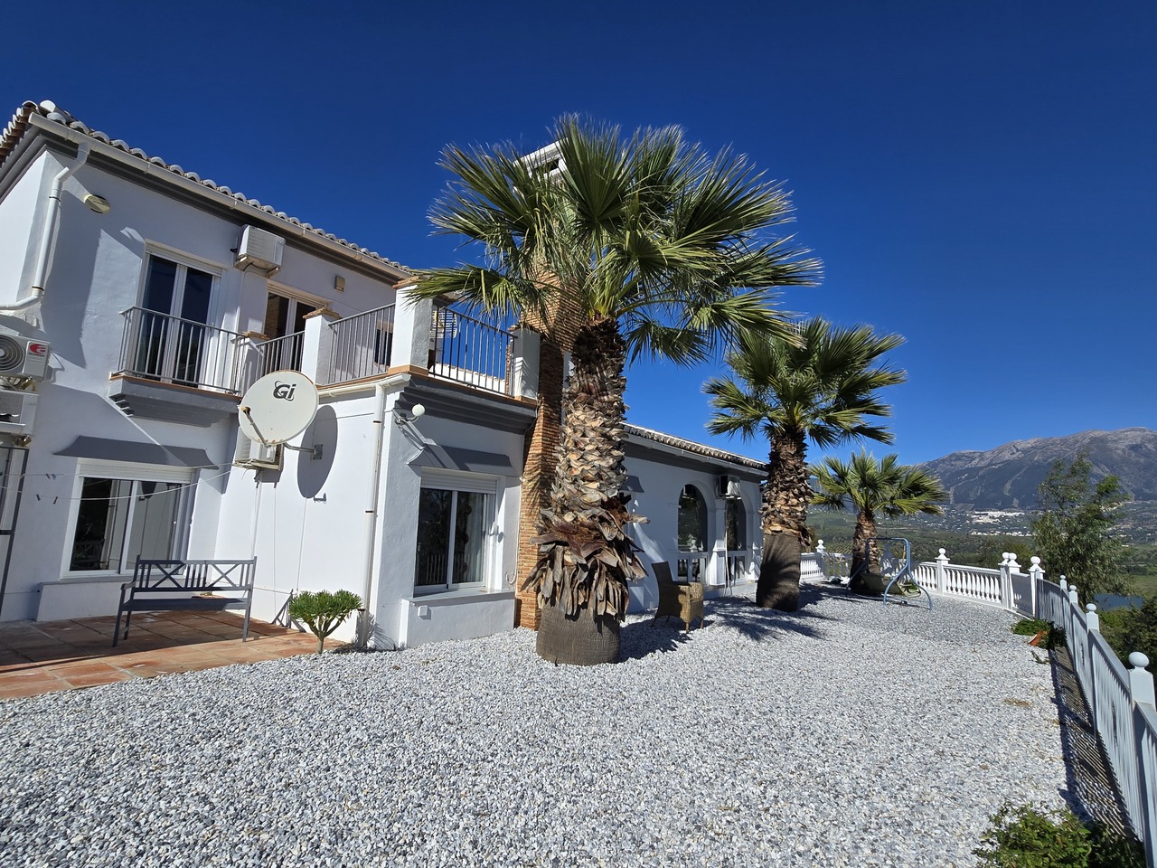 1351-villa-for-sale-in-vinuela-46598-large