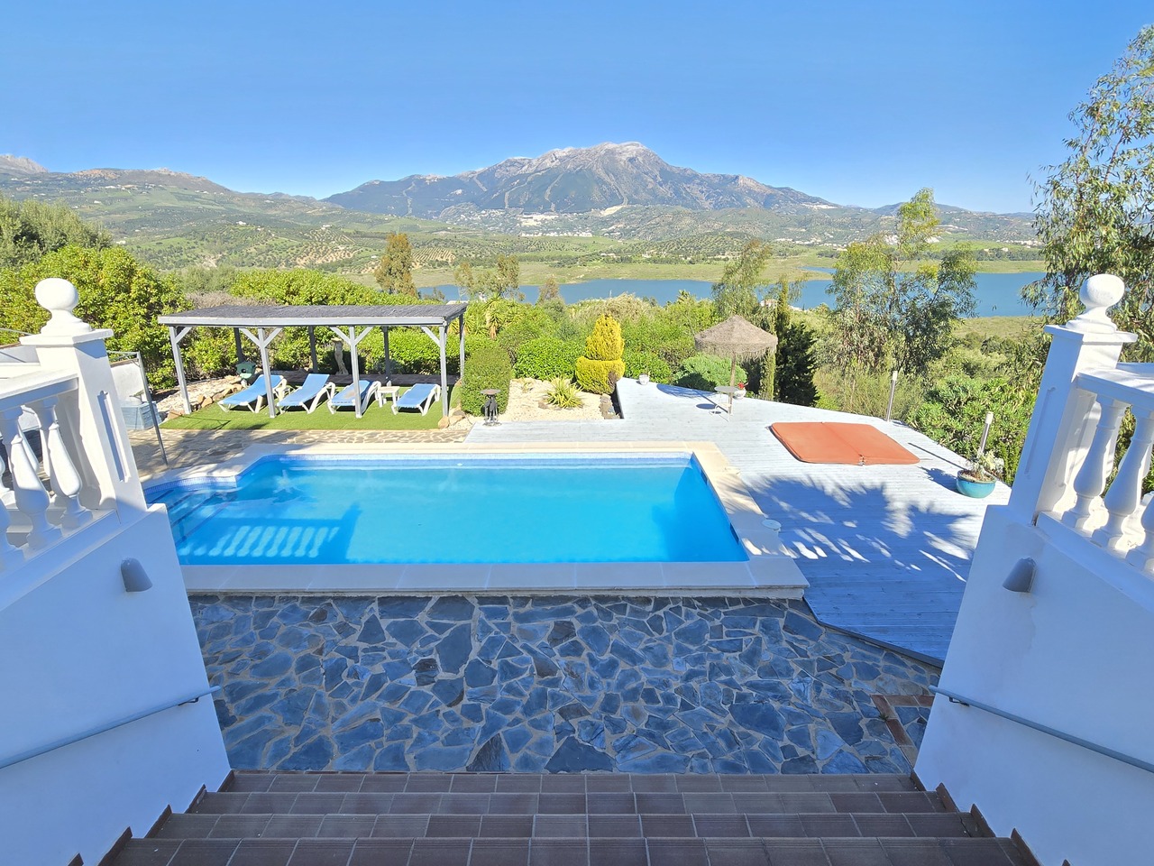 1351-villa-for-sale-in-vinuela-46619-large