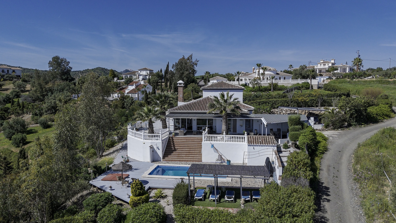 1351-villa-for-sale-in-vinuela-46834-large