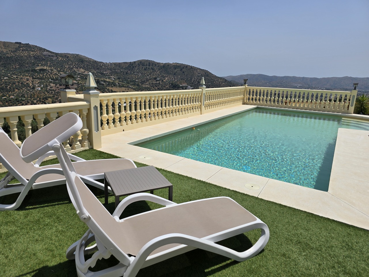 1366-villa-for-sale-in-alcaucin-47398-large