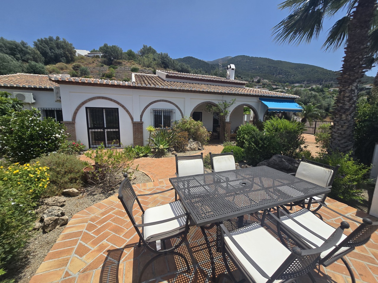 1367-villa-for-sale-in-alcaucin-47576-large