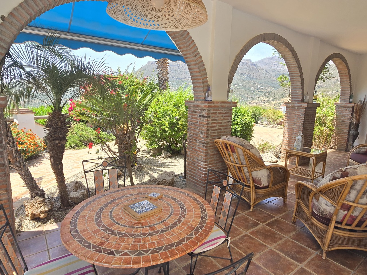 1367-villa-for-sale-in-alcaucin-47582-large