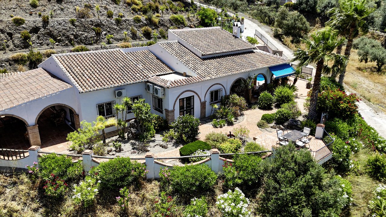 1367-villa-for-sale-in-alcaucin-47804-large