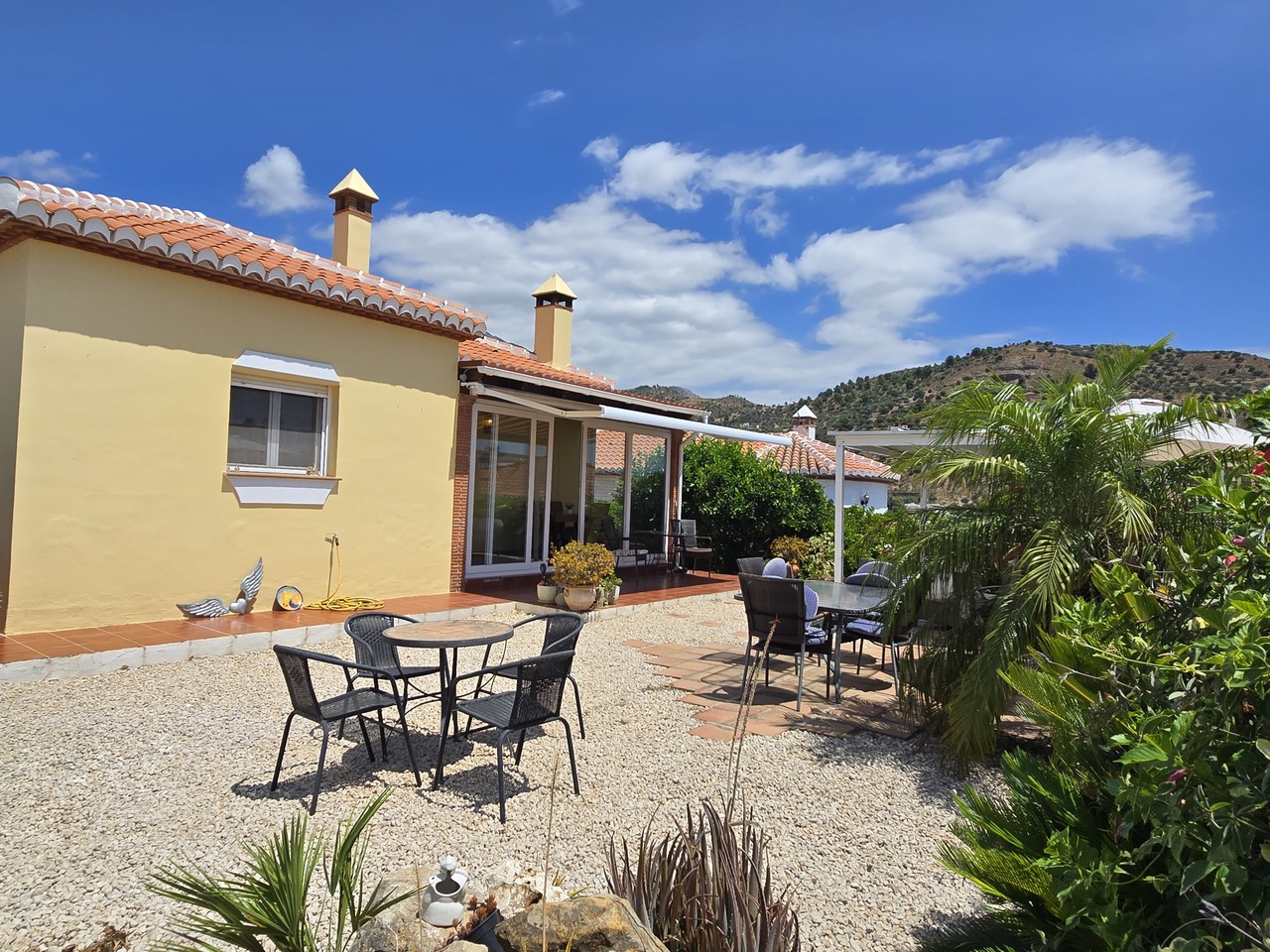 1371-villa-for-sale-in-alcaucin-48049-large