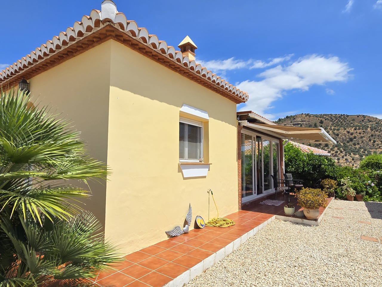 1371-villa-for-sale-in-alcaucin-48051-large