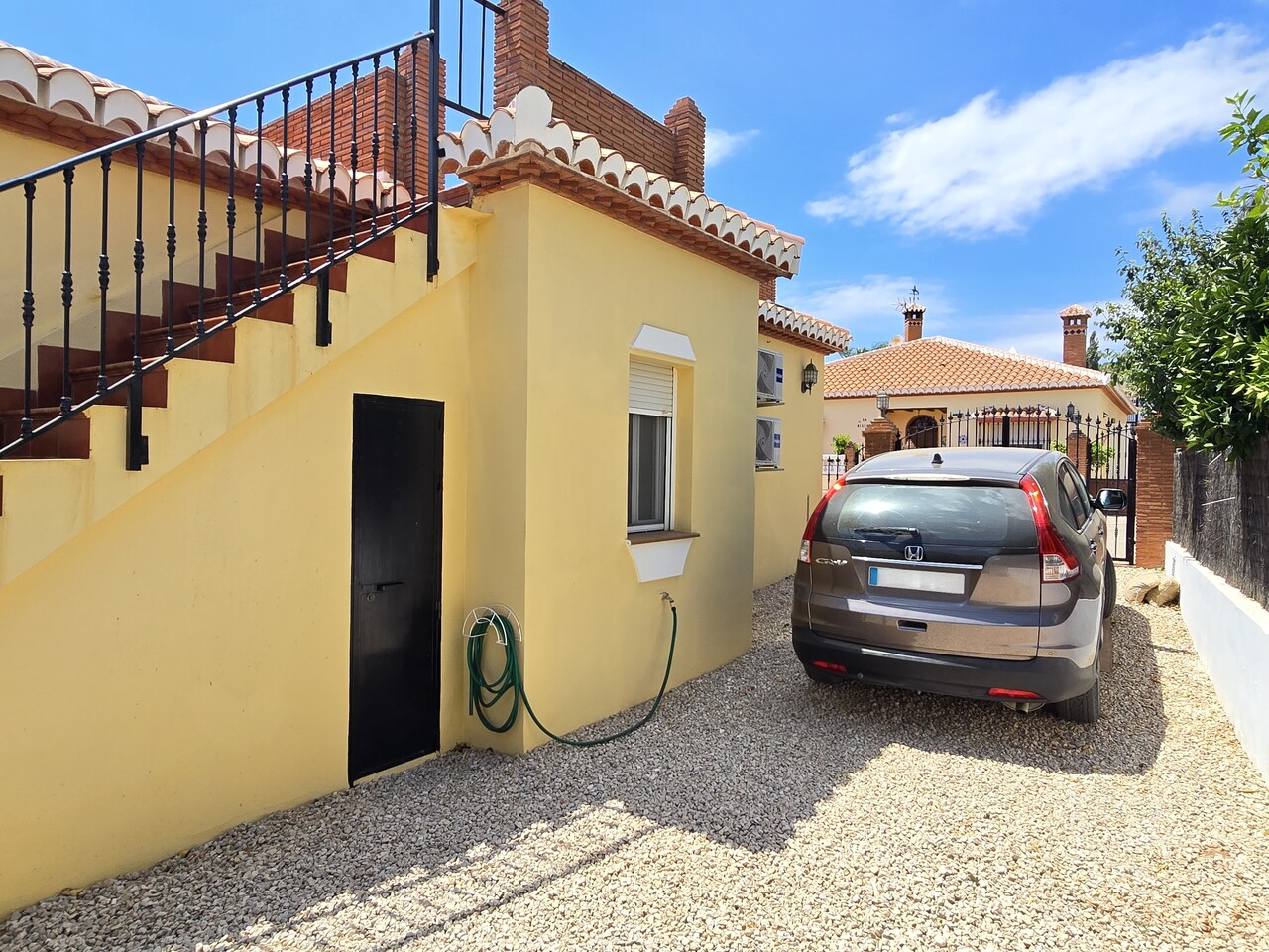 1371-villa-for-sale-in-alcaucin-48054-large