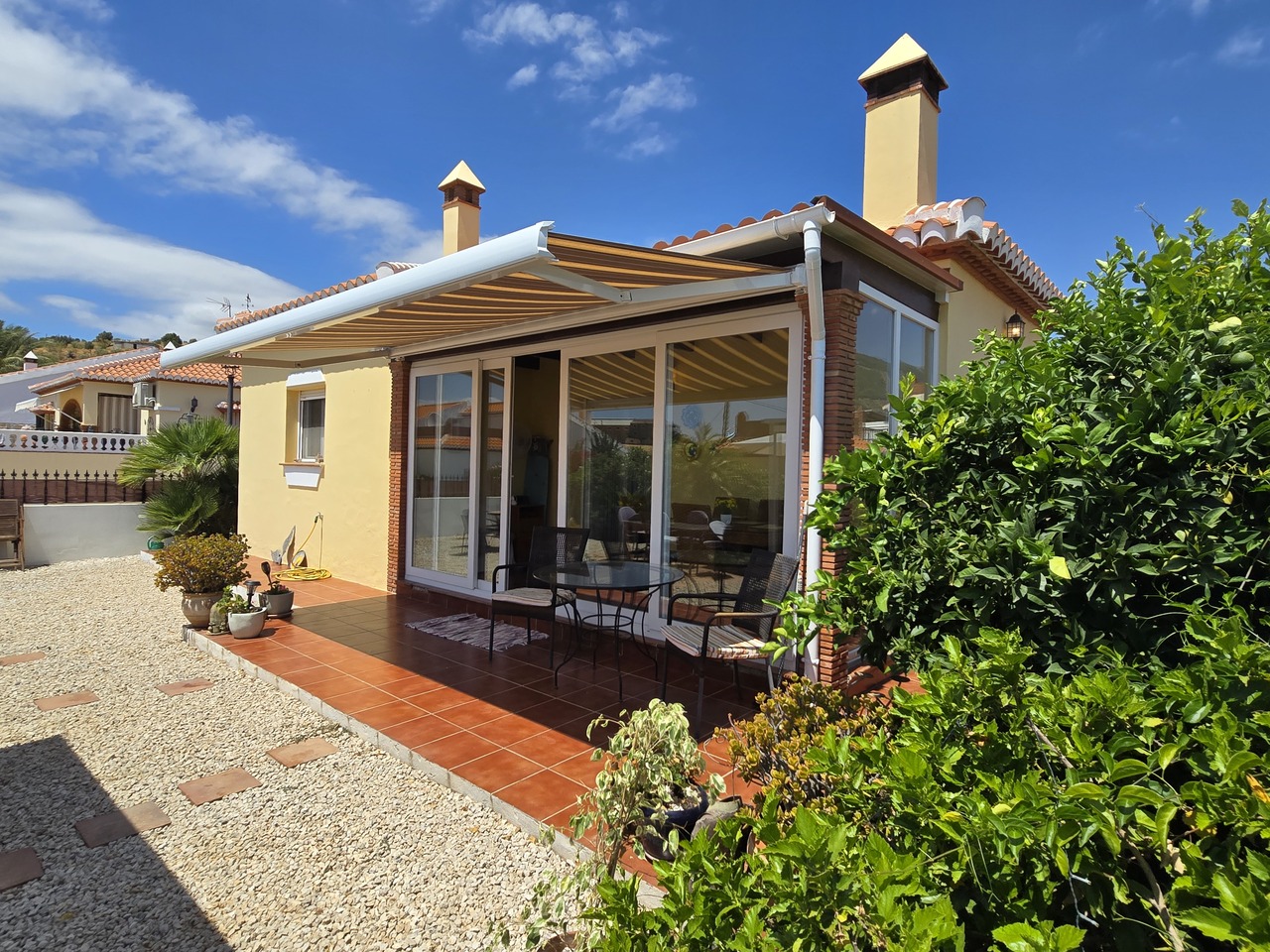 1371-villa-for-sale-in-alcaucin-48067-large