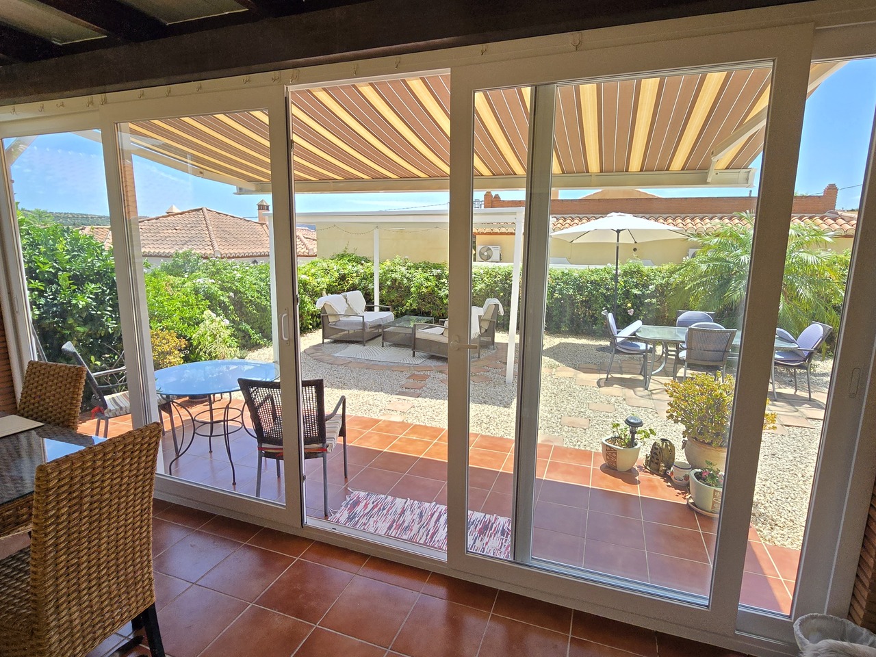 1371-villa-for-sale-in-alcaucin-48073-large