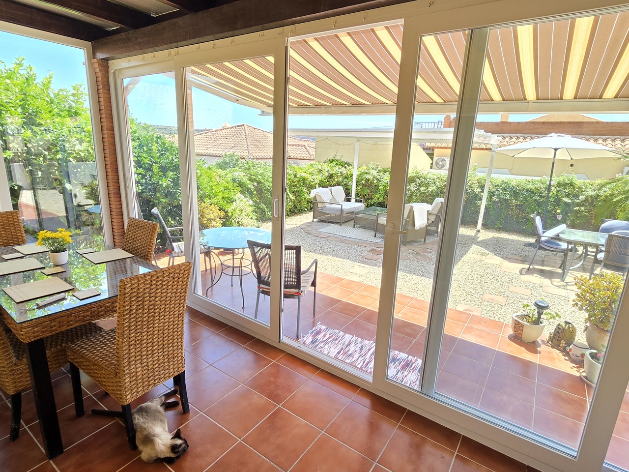 1371-villa-for-sale-in-alcaucin-48074-large